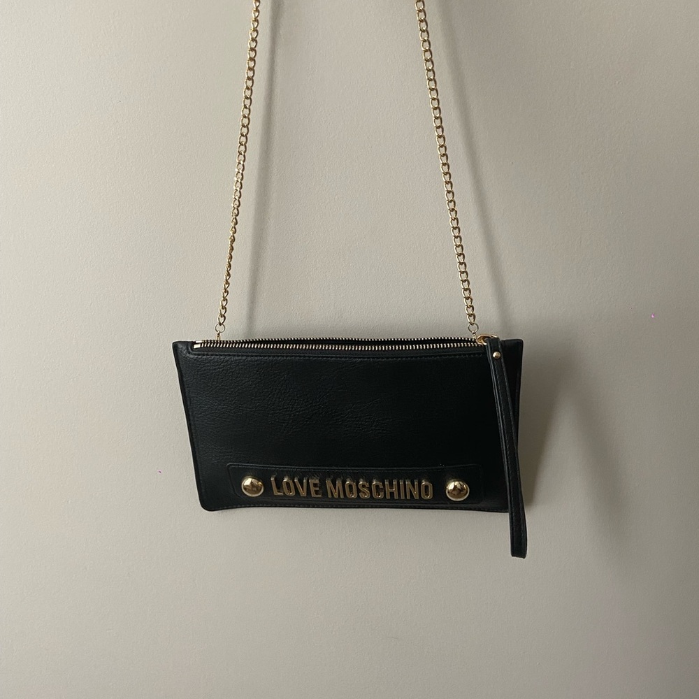 moschino clutch purse with removable chain